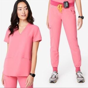 BNWOT figs neon pink